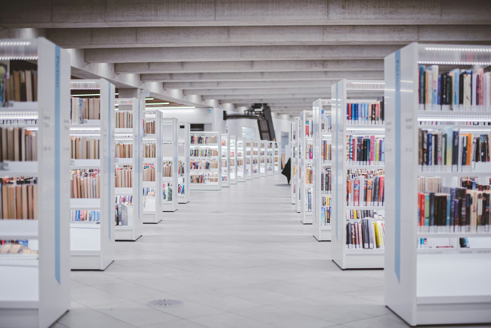 Een witte bibliotheek Een witte bibliotheek