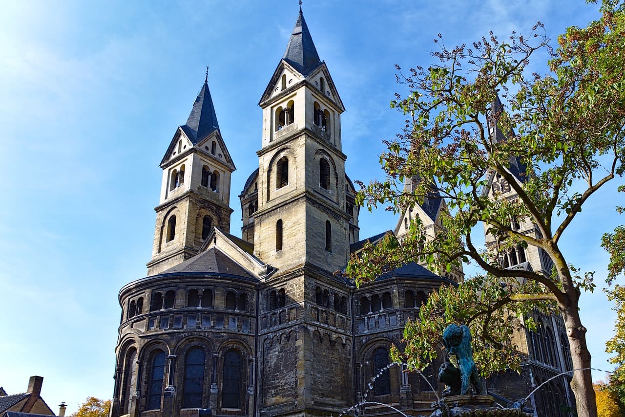 Sint-Christoffelkathedraal in Roermond Sint-Christoffelkathedraal in Roermond